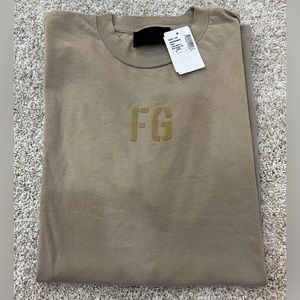 Men’s Fear of God T-Shirt (S) (Color: Tan)